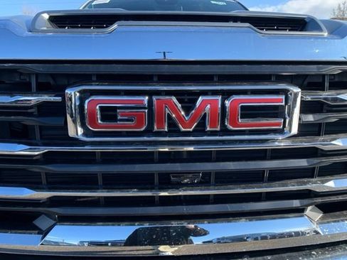 New 2026 GMC Sierra 2500 SLE w/ SLE Value Package; image 10