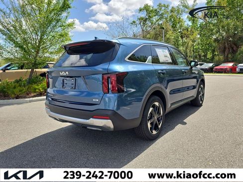 New 2026 Kia Sorento EX image 8