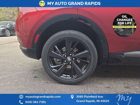 Used 2023 Buick Envision Essence w/ Sport Touring Package AWD/4WD image 40