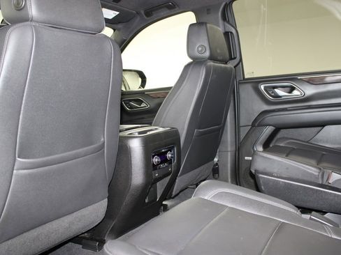 Used 2022 Chevrolet Tahoe Z71 image 26