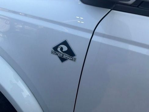 Used 2023 Ford Bronco Outer Banks AWD/4WD image 7