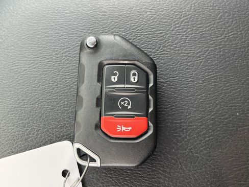 Used 2024 Jeep Wrangler High Altitude image 33