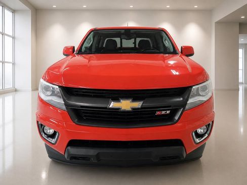 Used 2019 Chevrolet Colorado Z71 AWD/4WD image 8