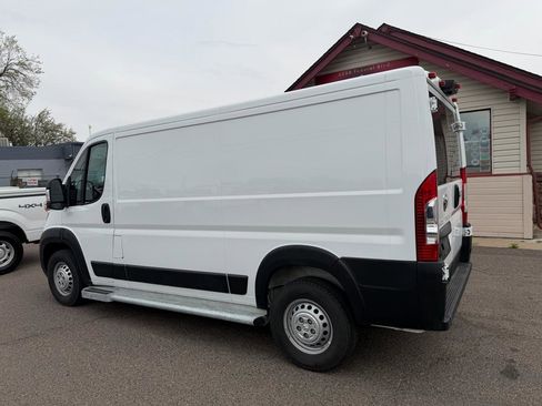 Used 2025 RAM ProMaster 2500 w/ U-Haul Equipment Group image 3