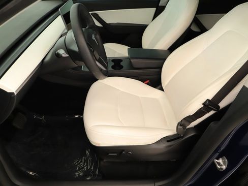 Used 2021 Tesla Model Y Long Range AWD/4WD image 20