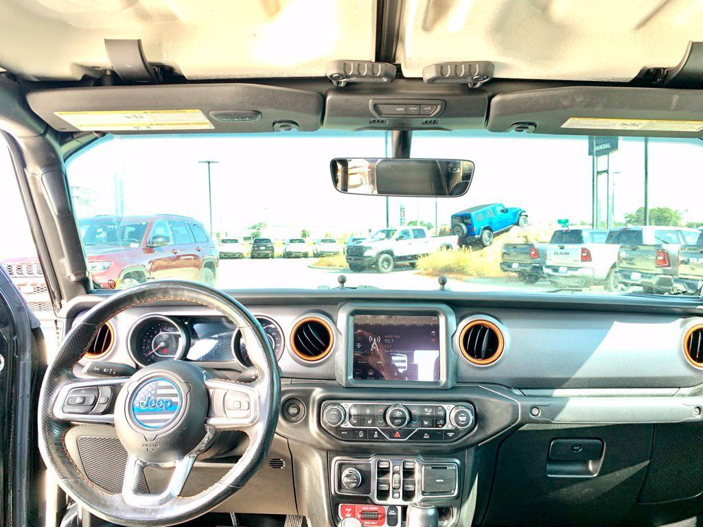 Used 2021 Jeep Gladiator Mojave AWD/4WD image 17