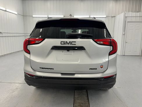 Used 2020 GMC Terrain SLE w/ Driver Convenience Package AWD/4WD image 5