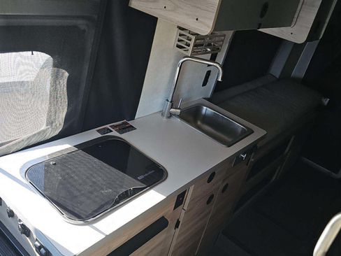 Used 2022 RAM ProMaster 3500 w/ Premium R/V Group FWD image 18