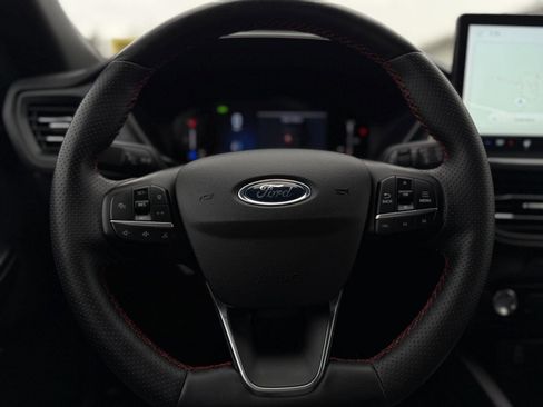 Used 2024 Ford Escape ST-Line Select w/ Tech Pack #1 image 16