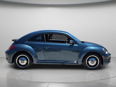 Used 2018 Volkswagen Beetle 2.0T Coast FWD image 5