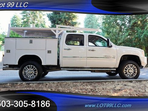 Used 2014 GMC Sierra 3500 Denali w/ Suspension Package, Off-Road AWD/4WD image 8
