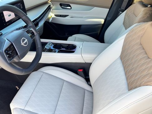 New 2026 Nissan Murano Platinum AWD/4WD image 12