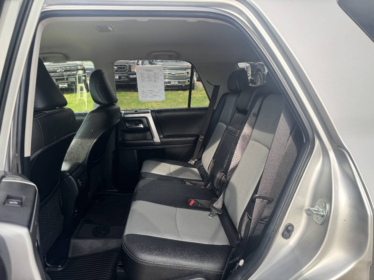 Used 2017 Toyota 4Runner SR5 Premium AWD/4WD image 12