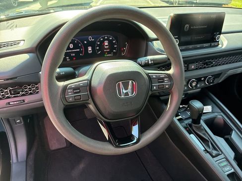 Used 2025 Honda Accord LX image 23