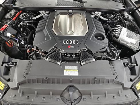 Used 2024 Audi RS 6 performance AWD/4WD image 15