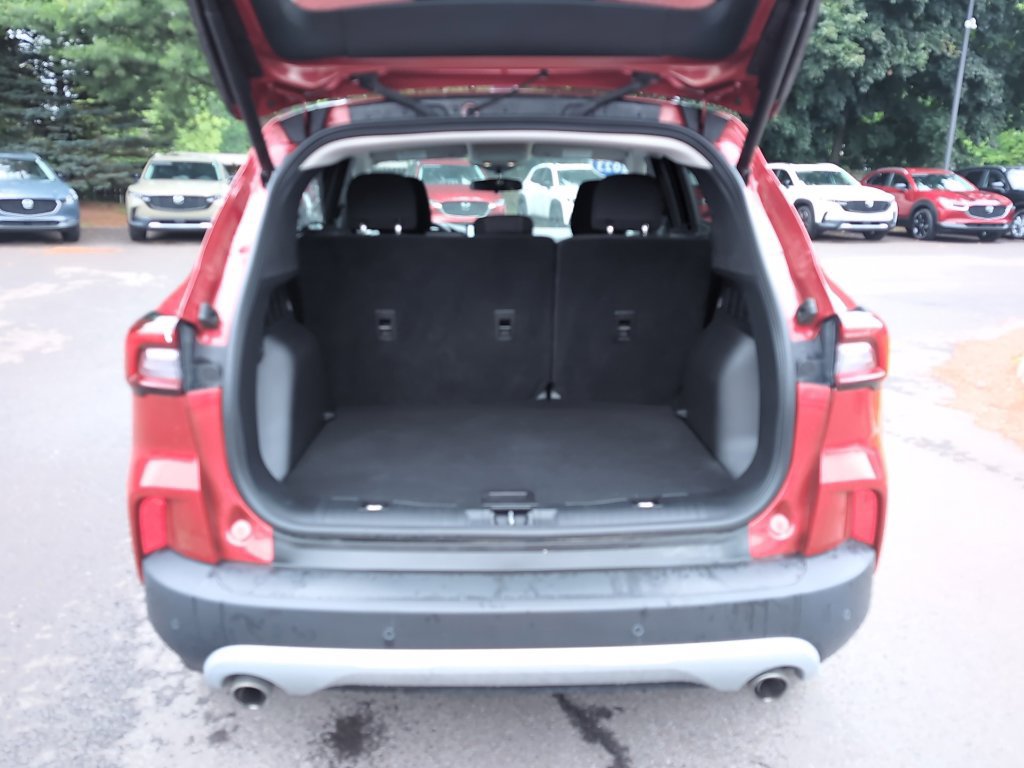 Used 2023 Ford Escape Active w/ Tech Pack #2 AWD/4WD image 10