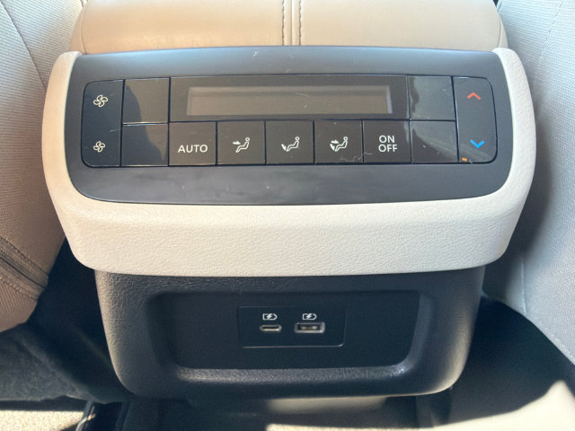 Used 2024 Nissan Pathfinder SV AWD/4WD image 19