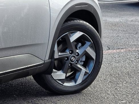 New 2025 Hyundai Venue SEL image 8