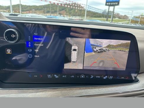 New 2026 Chevrolet Suburban High Country w/ LPO, Chrome Package image 28