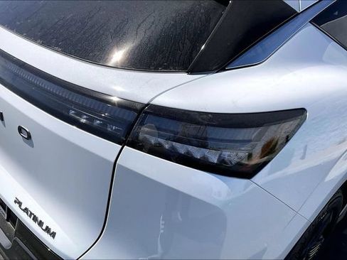 New 2026 Nissan Murano Platinum w/ Cargo Package AWD/4WD image 11
