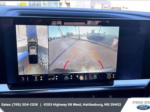 Used 2023 Chevrolet Silverado 1500 High Country w/ High Country Premium Package image 16