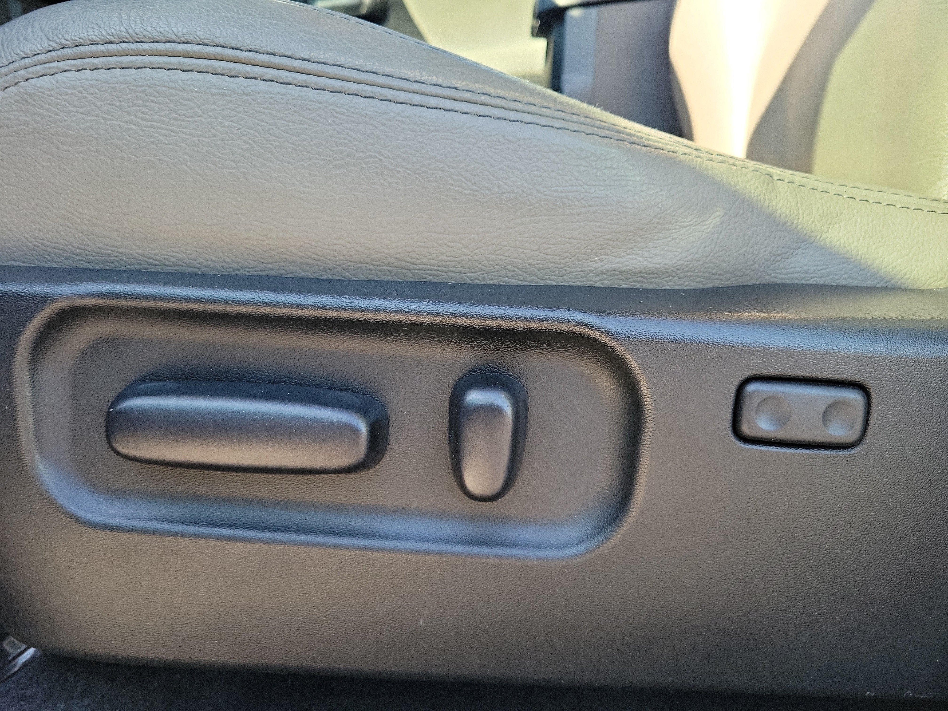 Used 2021 Toyota Tacoma SR5 RWD image 20