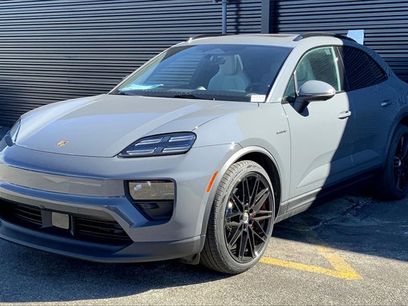 New 2025 Porsche Macan 4S Electric