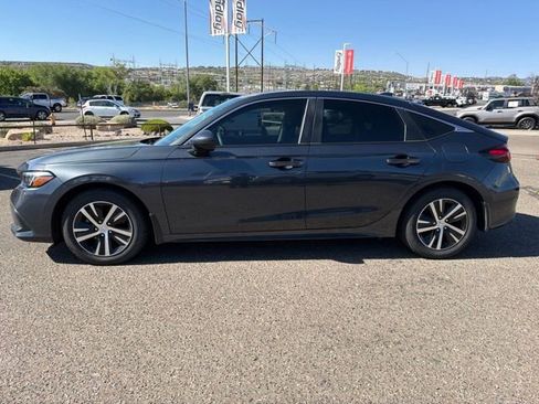 Used 2022 Honda Civic LX image 4