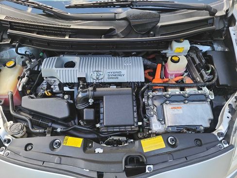 Used 2012 Toyota Prius Two FWD image 40