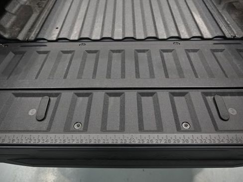 New 2026 GMC Canyon Elevation w/ Convenience Package image 8