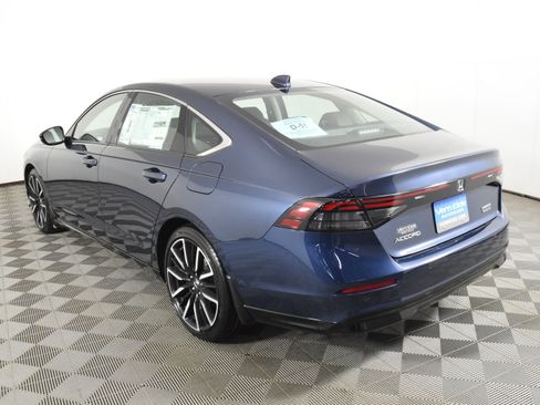 New 2026 Honda Accord Touring image 8