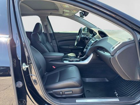Used 2018 Acura TLX FWD image 15