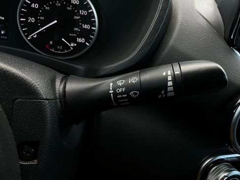 Used 2025 Nissan Sentra S image 31