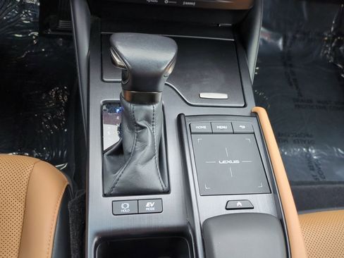 Used 2022 Lexus ES 300h w/ Premium Package image 24