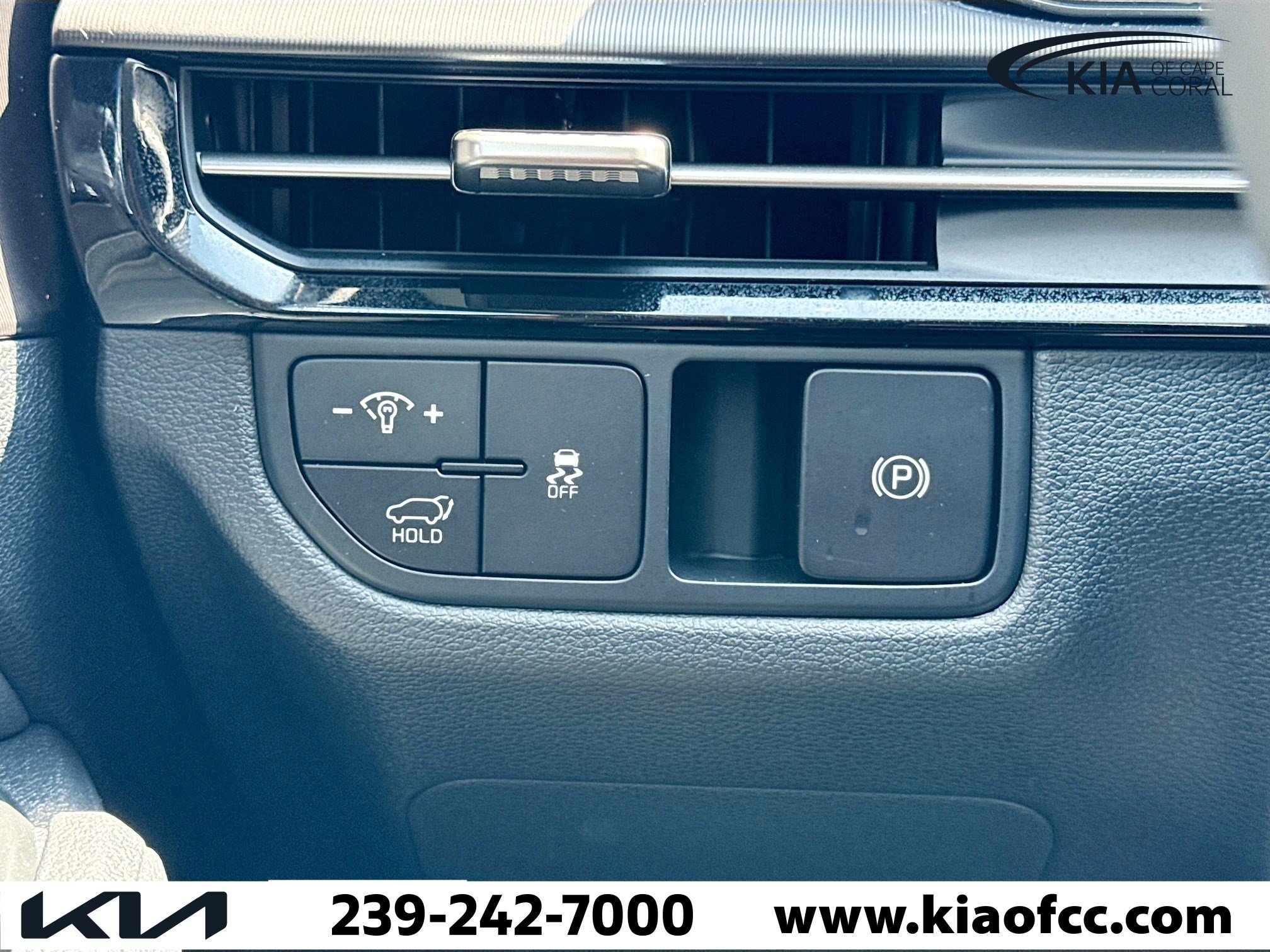 New 2026 Kia Sportage SX FWD image 34