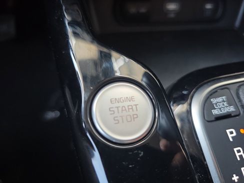 Certified 2025 Kia Soul EX FWD image 17