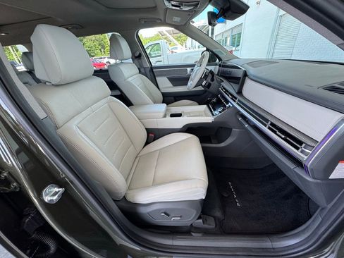 Used 2025 Hyundai Santa Fe Limited FWD image 17