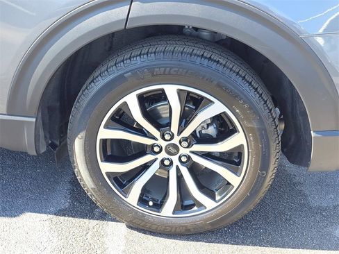 Used 2023 Ford Explorer ST-Line w/ Class IV Trailer Tow Package image 30