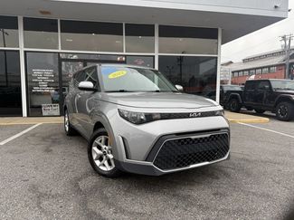 Used 2023 Kia Soul LX w/ Option Group 015 video 2