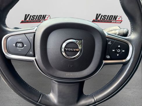 Used 2018 Volvo XC60 T5 Momentum w/ Vision Package image 27