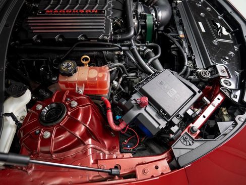 Used 2018 Chevrolet Camaro ZL1 RWD image 15