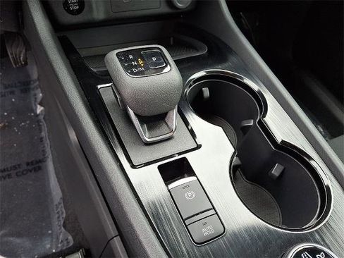 Certified 2025 Nissan Rogue S image 16