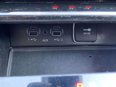 Used 2023 Jeep Grand Cherokee Altitude image 32