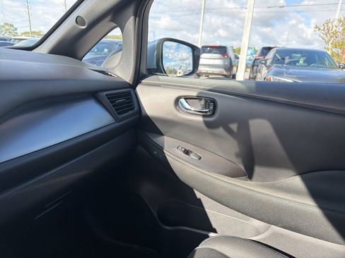 Used 2023 Nissan Leaf S image 43