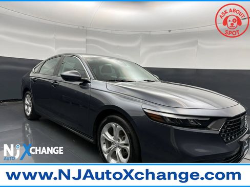 Used 2023 Honda Accord LX image 1