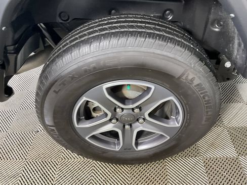 Used 2023 Jeep Wrangler Unlimited Sport w/ Sun And Sound Package AWD/4WD image 10