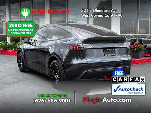 Used 2024 Tesla Model Y Long Range AWD/4WD image 2