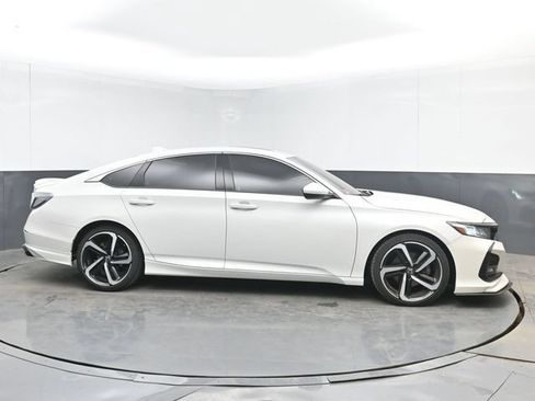 Used 2020 Honda Accord Sport image 11