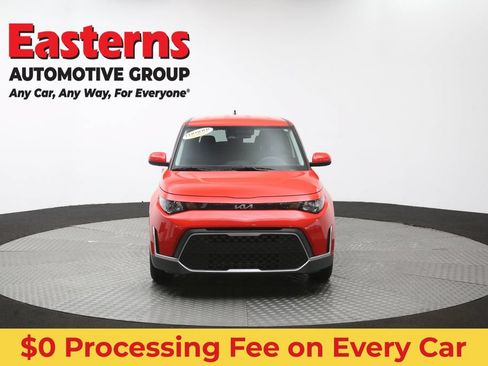 Used 2025 Kia Soul LX w/ LX Technology Package FWD image 52