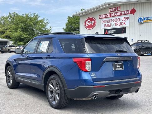 Used 2022 Ford Explorer XLT w/ Equipment Group 202A RWD image 3